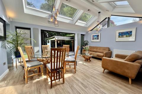 5 bedroom detached house for sale, Beaufort Chase, Wilmslow