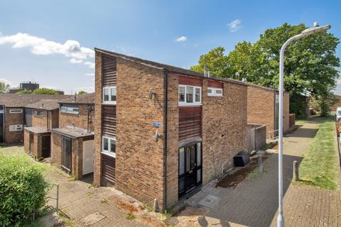 3 bedroom end of terrace house for sale, Woodpecker Close, Edenbridge
