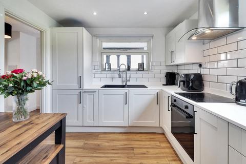 3 bedroom end of terrace house for sale, Woodpecker Close, Edenbridge