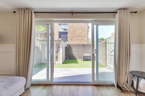 3 bedroom end of terrace house for sale, Woodpecker Close, Edenbridge