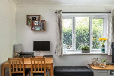 1 bedroom apartment for sale, Willow Court, Skipton Way, Horley