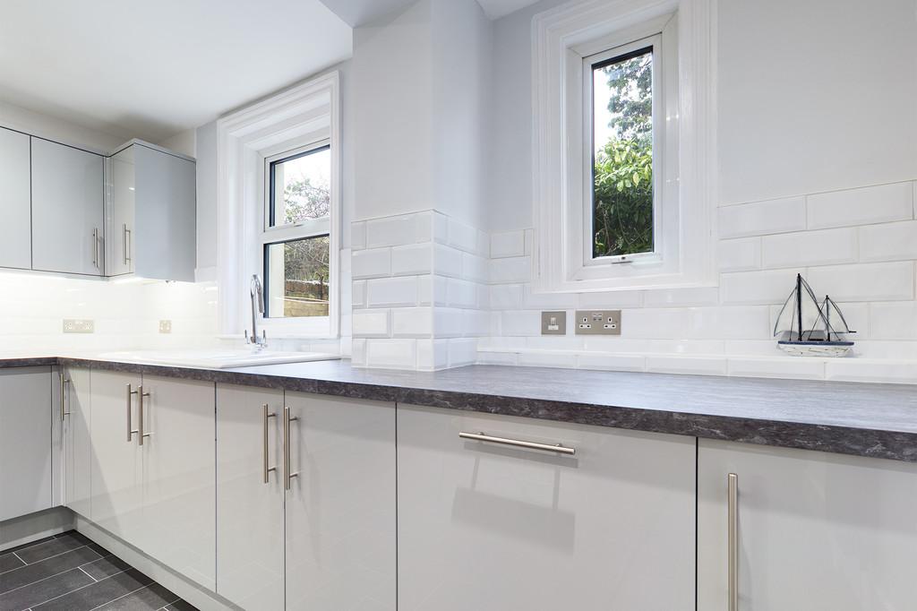 Cam00289 p1 pr0021 still07