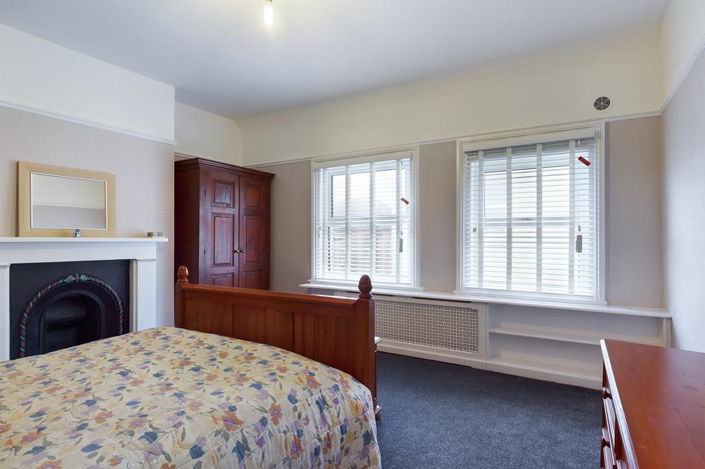 Cam00289 p1 pr0021 still10