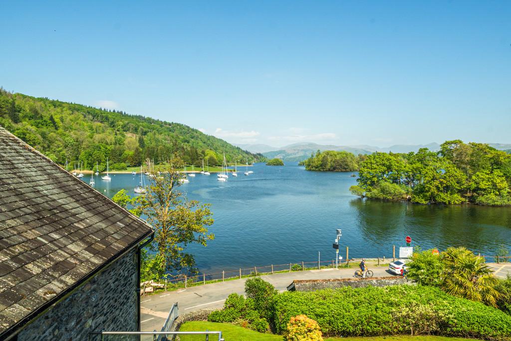 Magnificent Lake Views