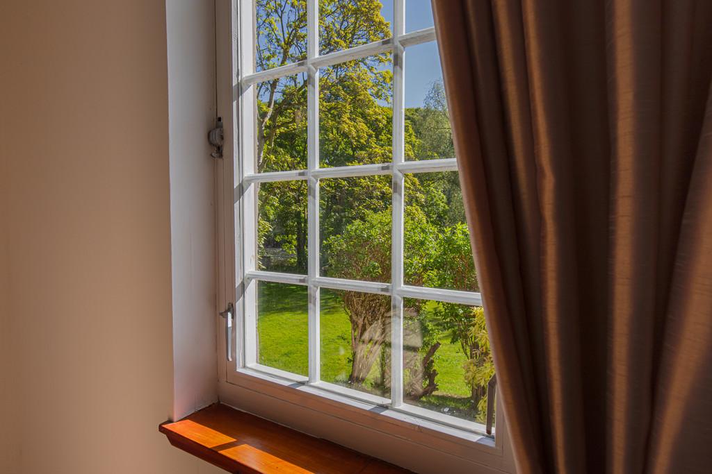Guest Bedroom-View1