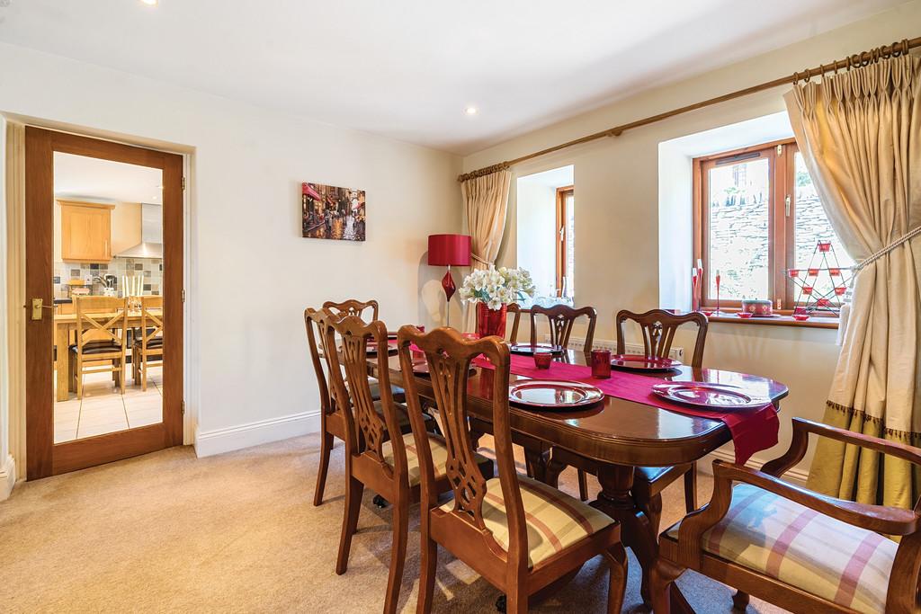 Lounge / Dining Room