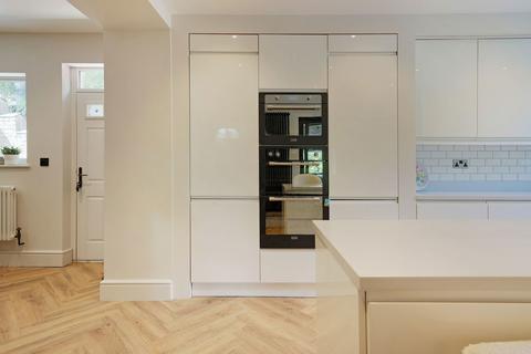 127 Crookes Road, Sheffield, S10 5BD