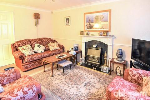 3 bedroom end of terrace house for sale, Berberry Close, Bournville, Birmingham, B30