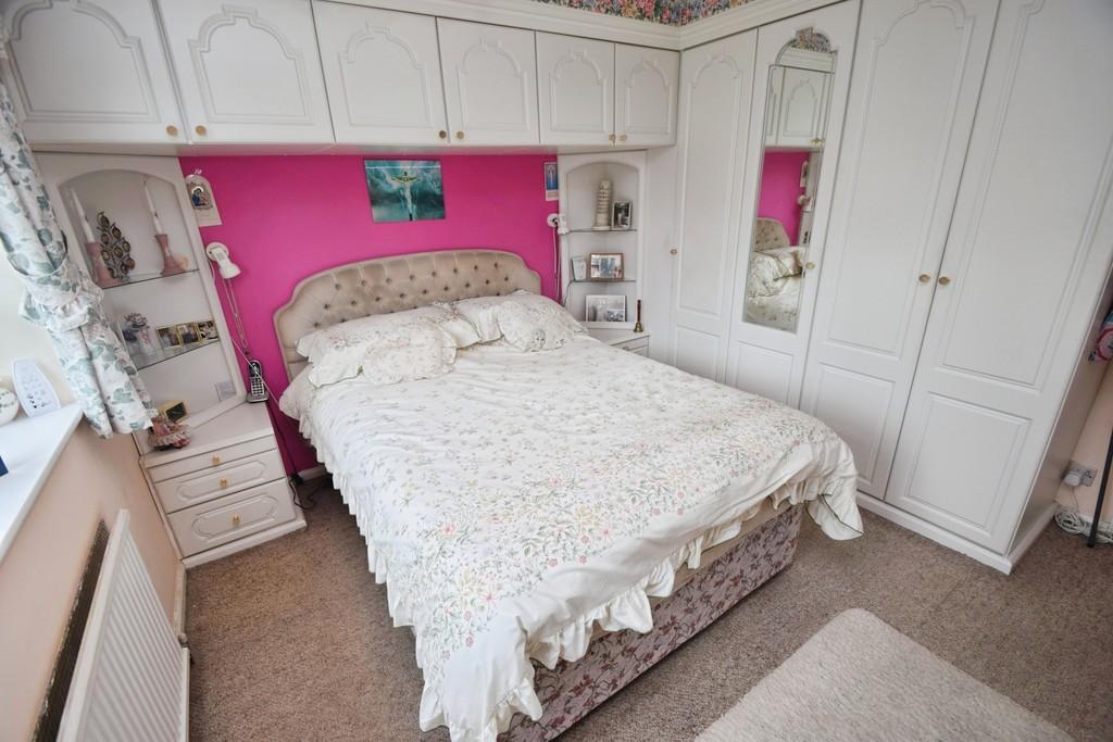 Bdea5800-Bedroom