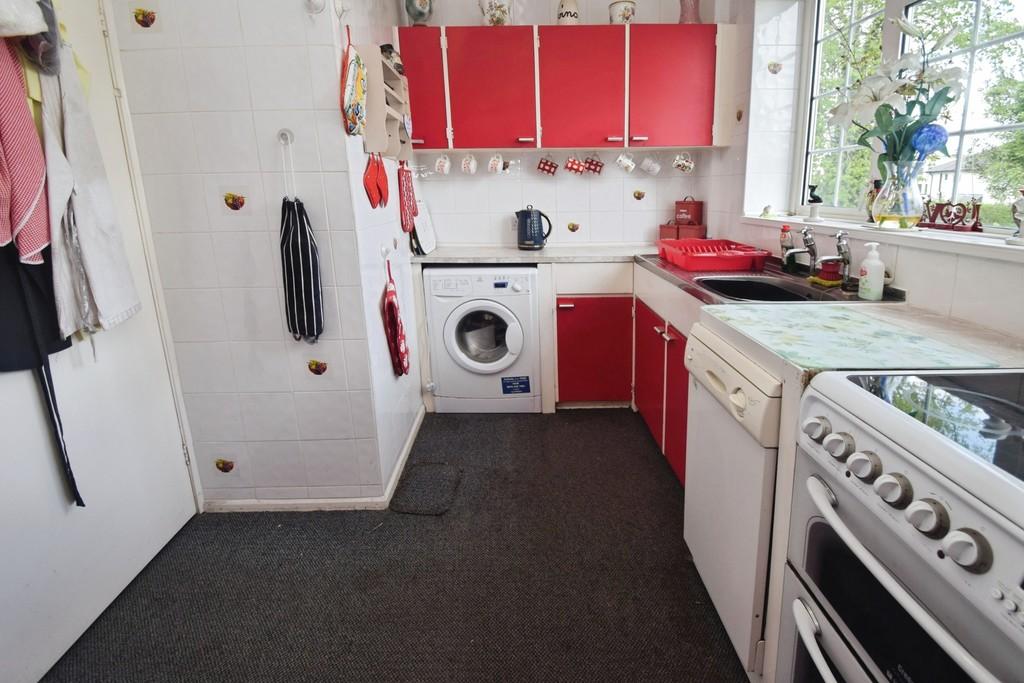 Efad202b-Kitchen 201