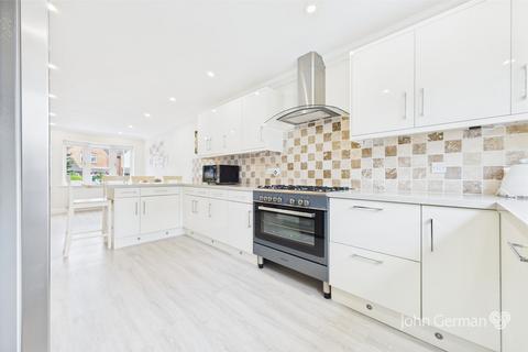 23 Austin Close, Cheadle, Stoke-on-trent, ST10 1YF