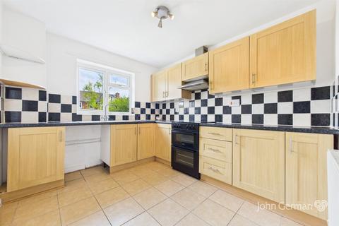 64 Leighton Road, Uttoxeter, ST14 8BL