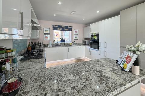 undefined, Avenue Road, Lymington SO41