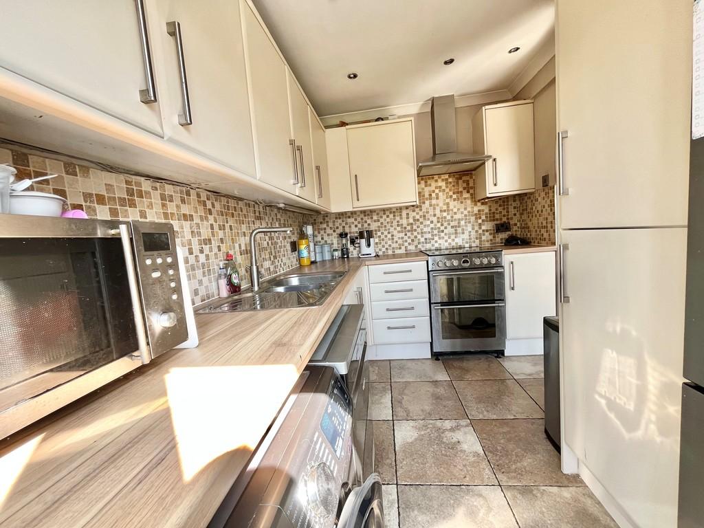 Kitchen 2