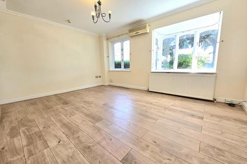 2 bedroom end of terrace house for sale, The Avenue, Harrow