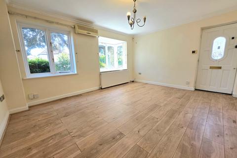 2 bedroom end of terrace house for sale, The Avenue, Harrow