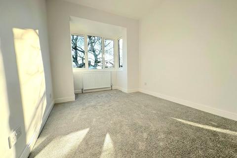 2 bedroom end of terrace house for sale, The Avenue, Harrow