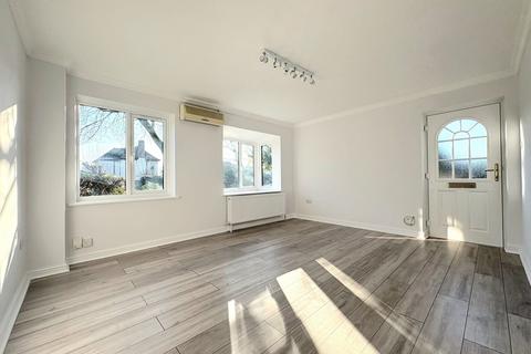 2 bedroom end of terrace house for sale, The Avenue, Harrow