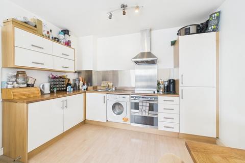 2 bedroom apartment to rent, Brittany Street, Millbay PL1