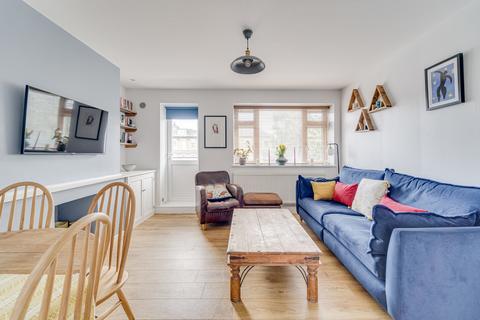 2 bedroom apartment for sale, Wall Court, Stroud Green Road N4