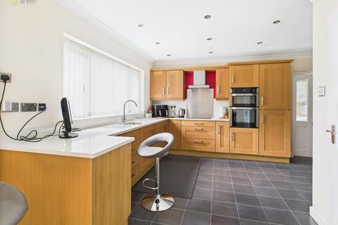 3 bedroom detached house for sale, Monksfield Avenue, Birmingham B43