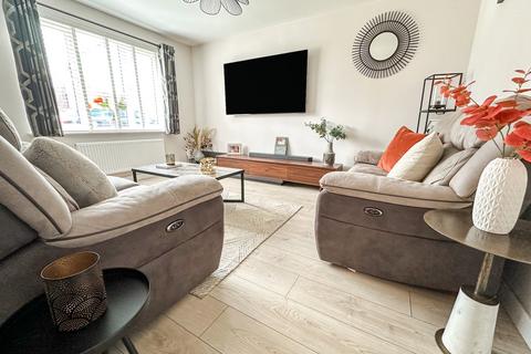 8 Wrag View, Highworth, Swindon, SN6 7QJ