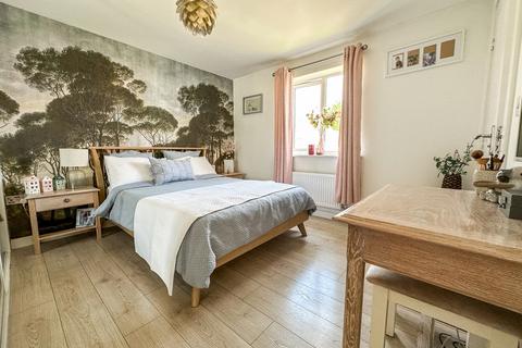 8 Wrag View, Highworth, Swindon, SN6 7QJ