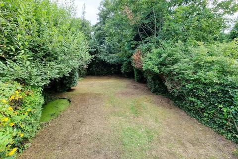 1 bedroom in a house share to rent, Southway, Guildford