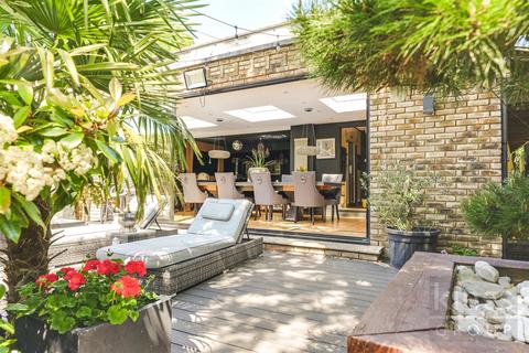 undefined, Slades Hill, Enfield