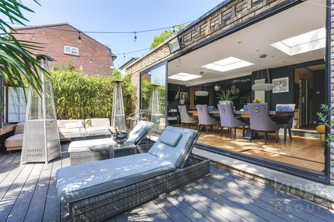 undefined, Slades Hill, Enfield