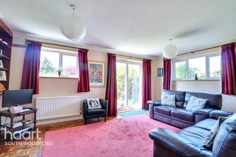 undefined, Cairns Avenue, Woodford Green