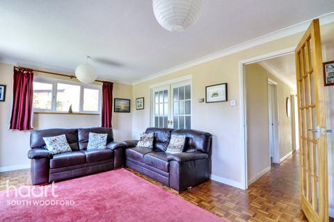 undefined, Cairns Avenue, Woodford Green