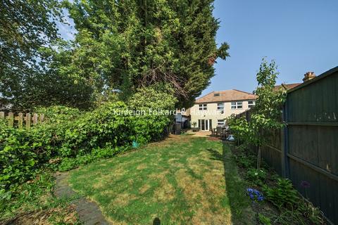 38 Bloomfield Road, Bromley, BR2 9RZ