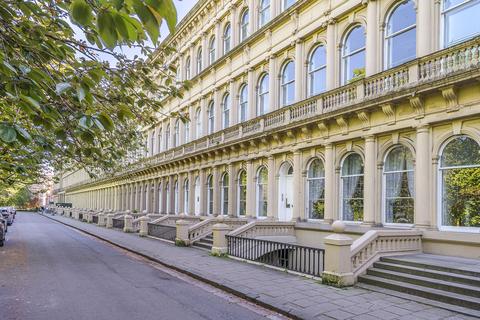 2 bedroom apartment for sale, Grosvenor Terrace, Dowanhill, Glasgow