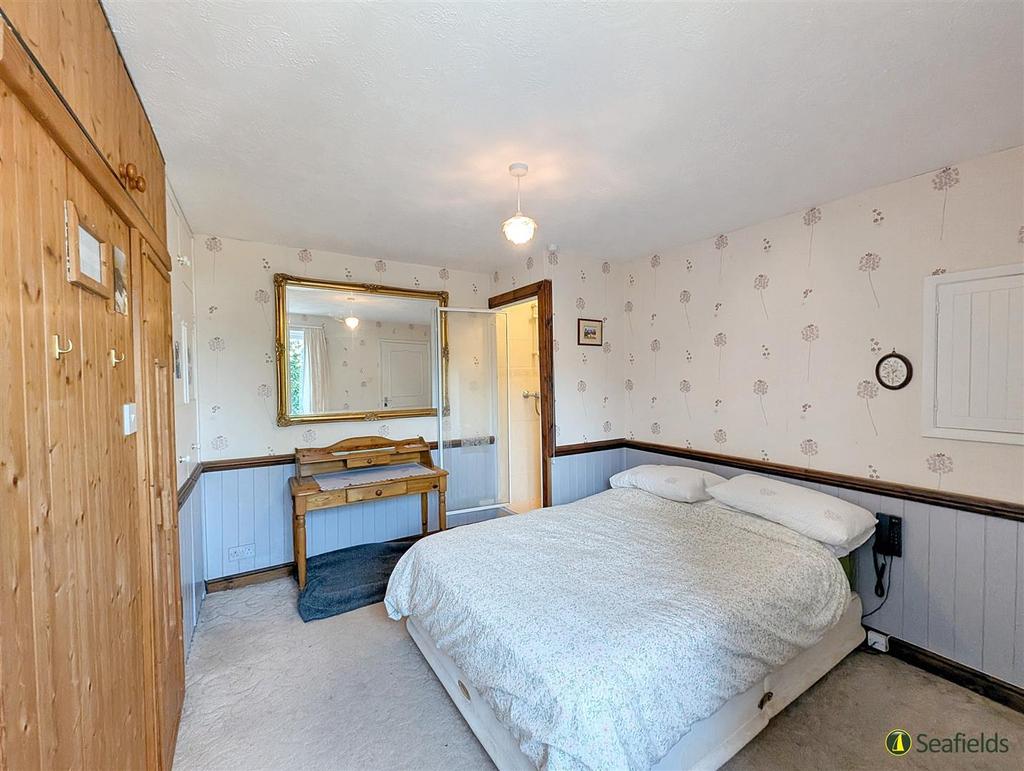 Bedroom & Shower