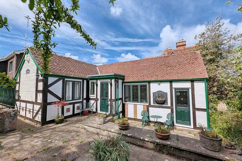 1 bedroom house for sale, Holgate Lane, Seaview, PO34 5DH