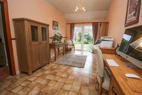 2 bedroom detached bungalow for sale, Pine Tree Chase, West Winch, PE33