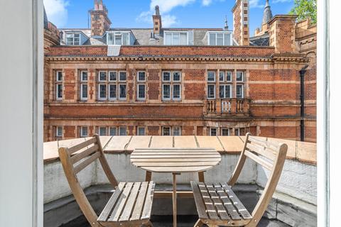 2 bedroom flat for sale, Queen Alexandra Mansions, 3 Grape Street, London