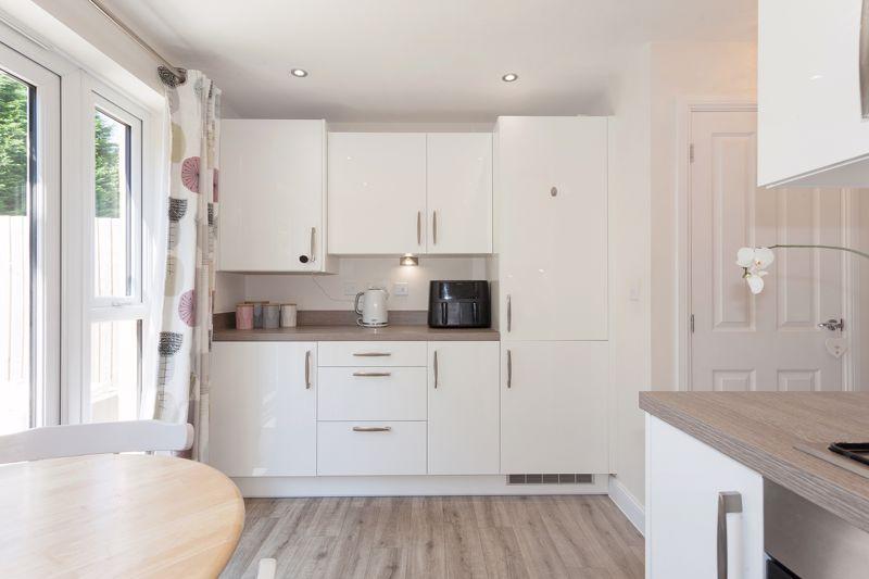 Dining kitchen