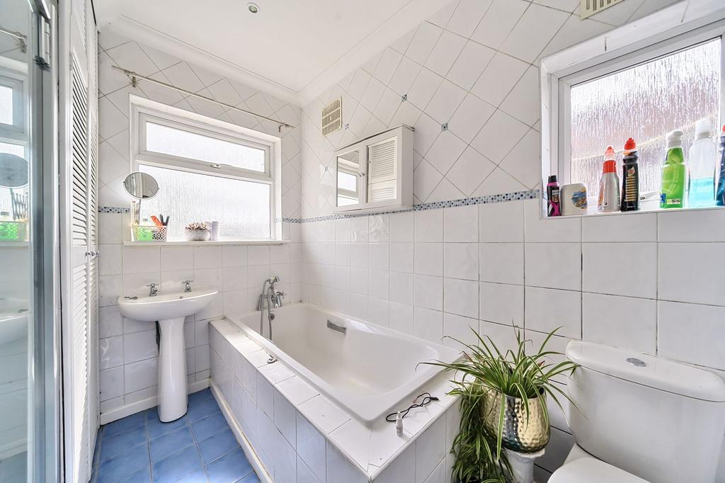 Main Bathroom