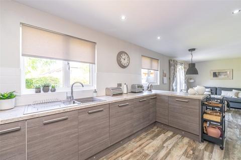 3 Glendinning Drive, Kirkliston, EH29 9HF