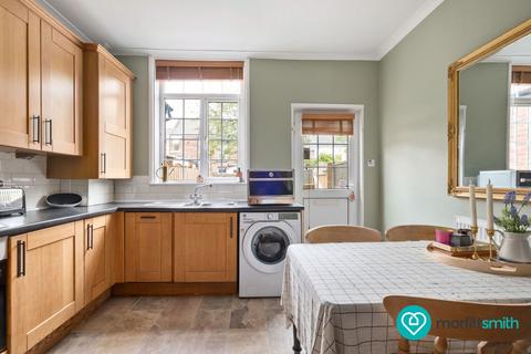 32 Willis Road, Sheffield, S6 4FJ
