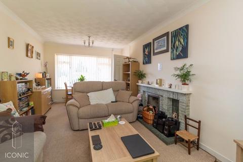 2 bedroom detached bungalow for sale, Vawdrey Road, Drayton, Norwich