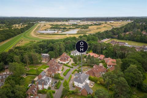 undefined, The Chase, Ascot