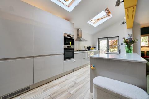 5 Brunswick Hill, Reading, RG1 7YT