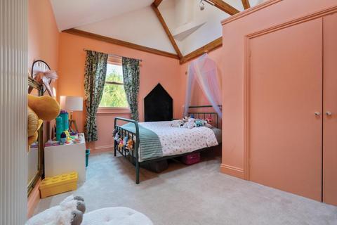 5 Brunswick Hill, Reading, RG1 7YT