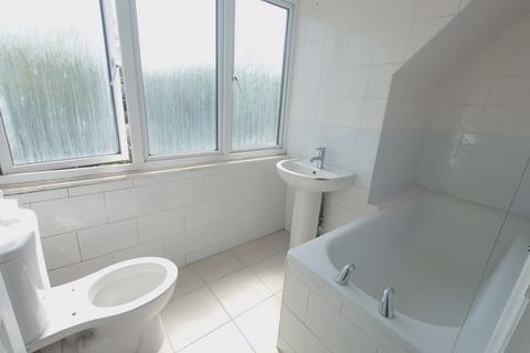 Studio for sale, Brighton Road, Coulsdon