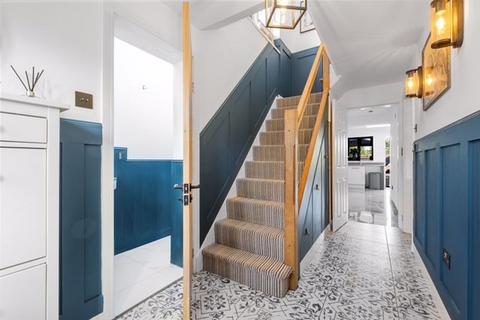 3 bedroom semi-detached house for sale, Farnham Close, Great Barr, Birmingham B43 5RN