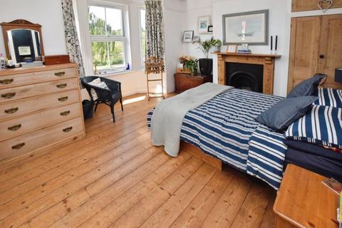 68 Haven Road, Exeter, EX2 8DJ