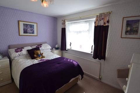 3 bedroom detached bungalow for sale, 27 Elmhirst Road, Horncastle